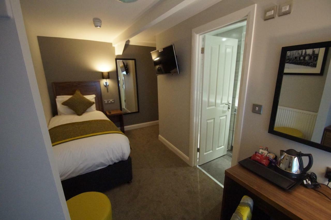 New Park Hotel Carmarthen Exteriér fotografie